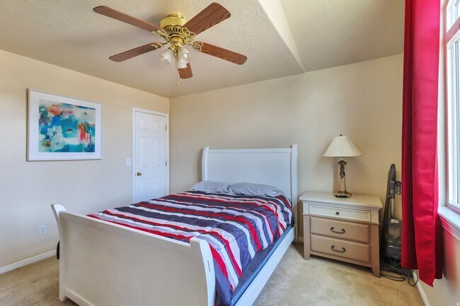 Building Photo - 5789 S 3500 W