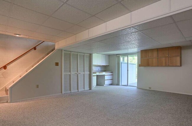 Building Photo - 50 Ironstone Dr