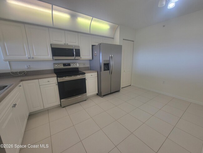 Building Photo - 1811 Jimmy Buffett Mem Hwy