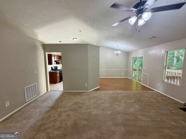 Building Photo - 1617 Picadilly Ct NE