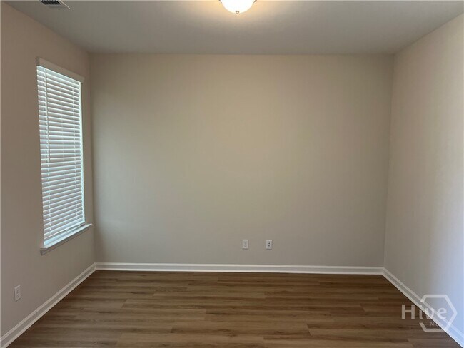 Building Photo - 105 Shelton Dr