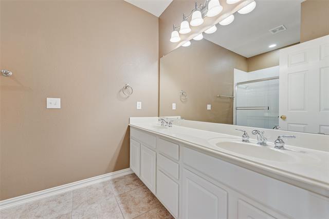 Building Photo - 1126 Mossy Rock Dr