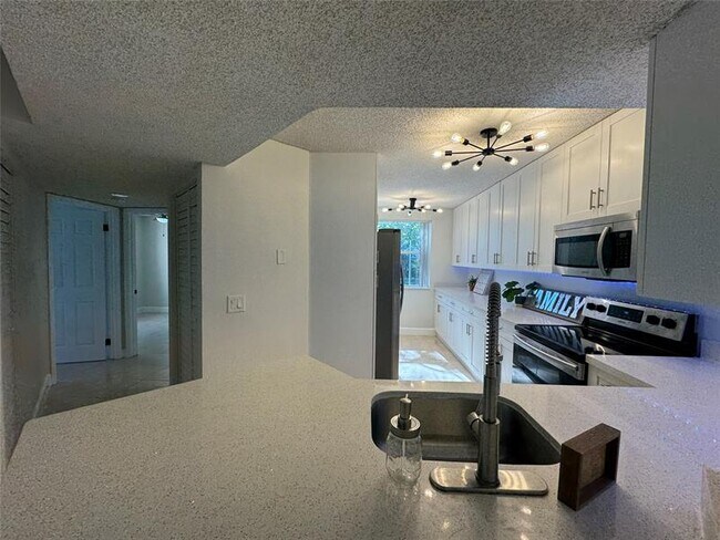 Building Photo - 9033 Wiles Rd