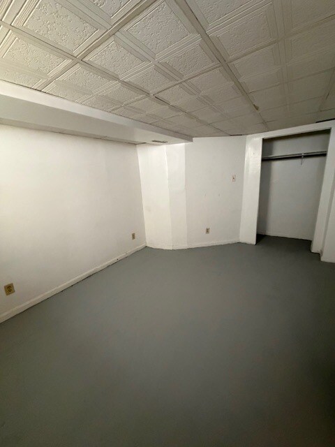 Building Photo - 2922 Sollers Point Rd