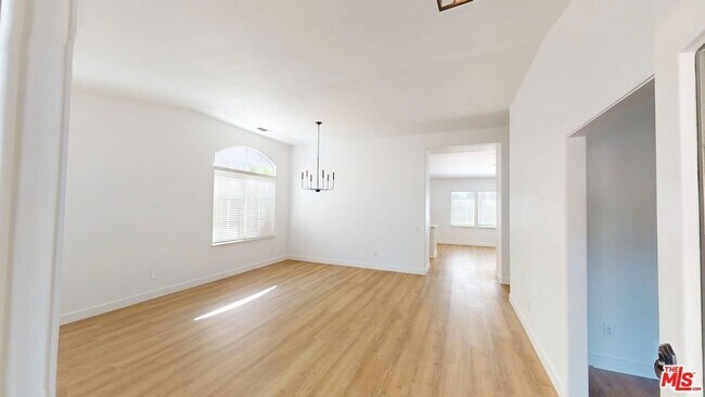 Building Photo - 1912 Veranda Ct