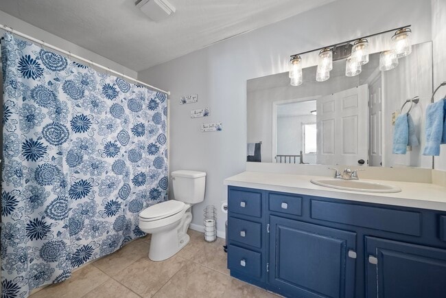 Building Photo - 21 Vlg W Dr