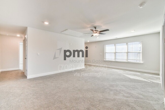 Building Photo - 247 Magnolia Villas Dr