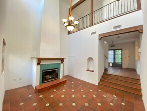 Building Photo - 1414 N Harper Ave