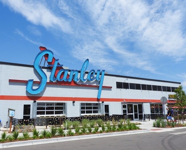 Building Photo - 2994 Emporia St