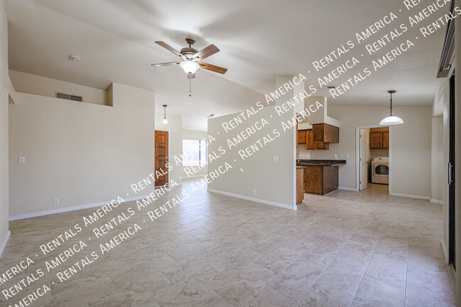 Building Photo - 8768 W Berridge Ln