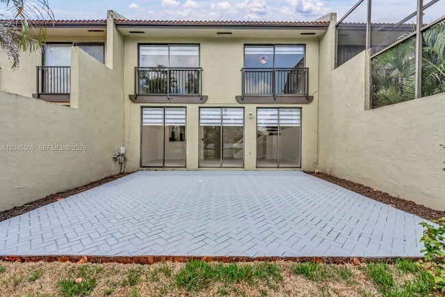 Building Photo - 3926 Adra Ave