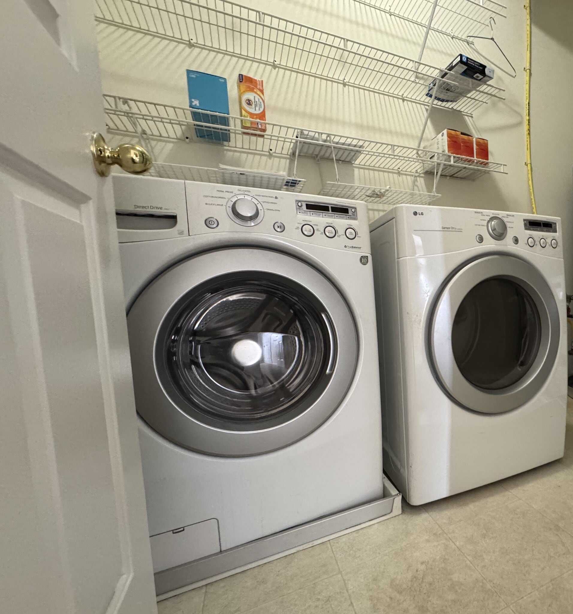 Building Photo - 1220 Alameda Blvd