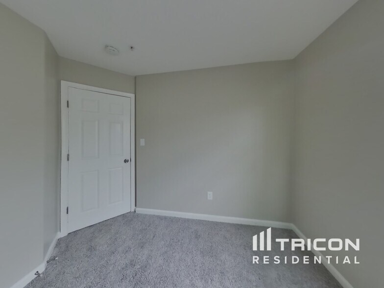 Building Photo - 1306 Sutler Terrace