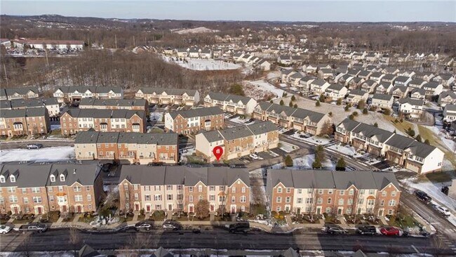 Building Photo - 620 Fairgate Drive