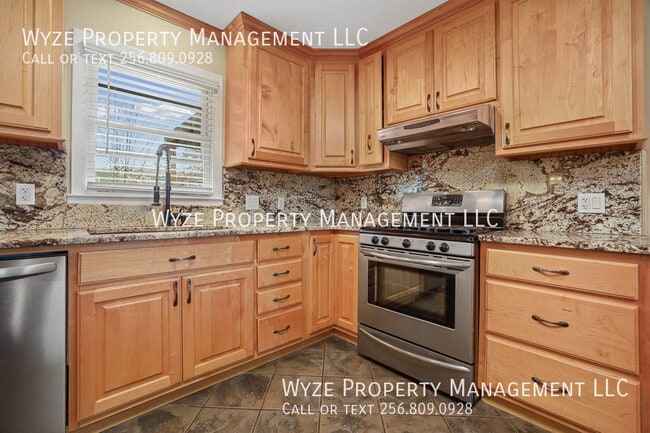 Building Photo - 2105 Manassas Dr SW