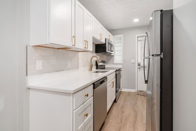 Building Photo - 426 E Mithoff St