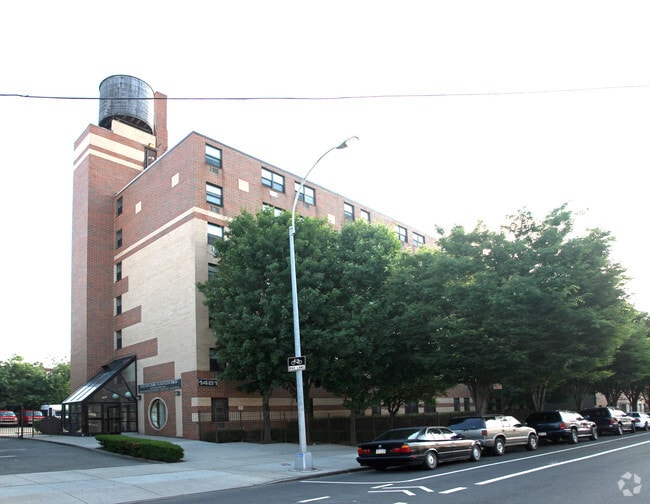Primary Photo - Berean Houses