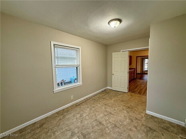 Building Photo - 1253 Sevilla Ave