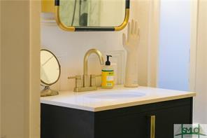 Building Photo - 310 E Henry St