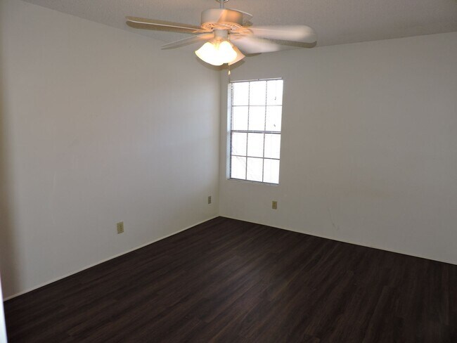 Building Photo - 1Bedroom Condo - Lakewood Park, Altamonte ...