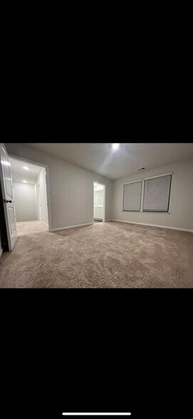 Building Photo - 75 Citrus Dr