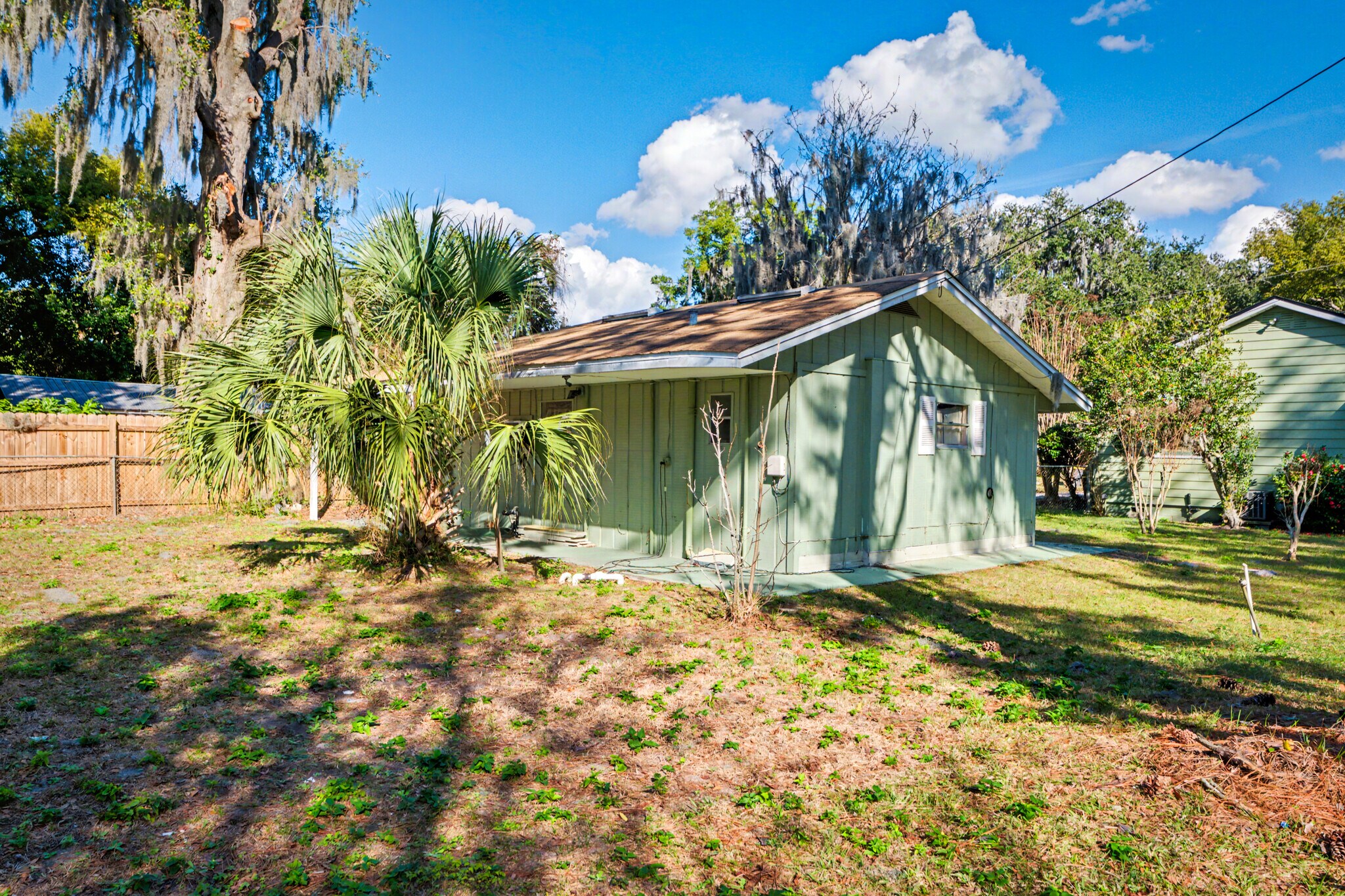 Building Photo - 2652 Merwyn Rd