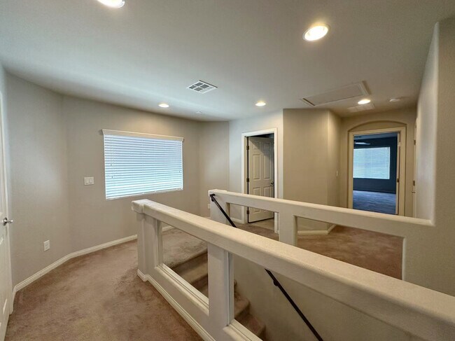 Building Photo - 6392 Tamber Bay Rd