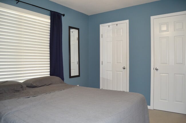 Building Photo - 4687 SW 48th Dr