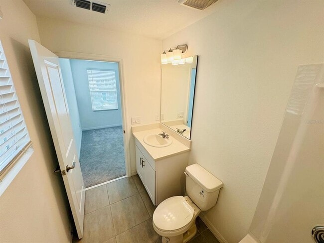 Building Photo - 3140 Skyline Lp