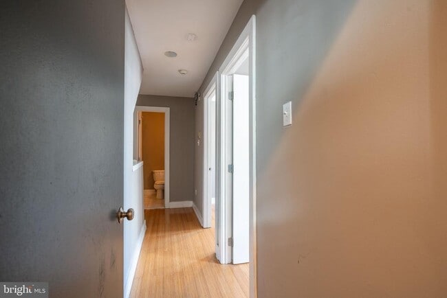 Building Photo - 2351 Christian St