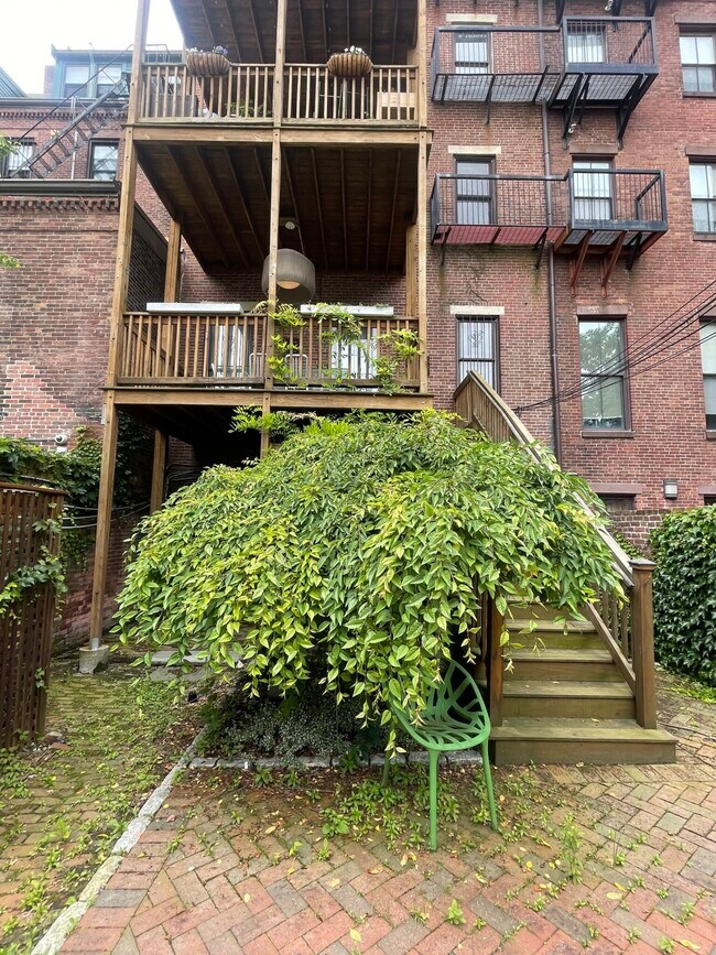 Building Photo - 570 Massachusetts Ave
