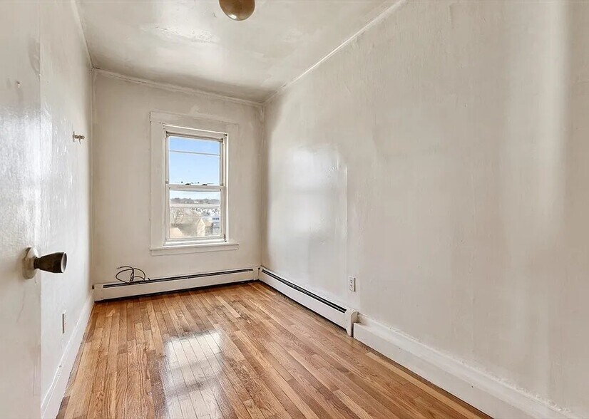 Building Photo - 23 Mt Vernon St