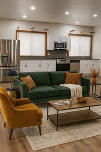 Building Photo - ^^^^^ Loft-Style 2BDR in the Woods! ^^^^^