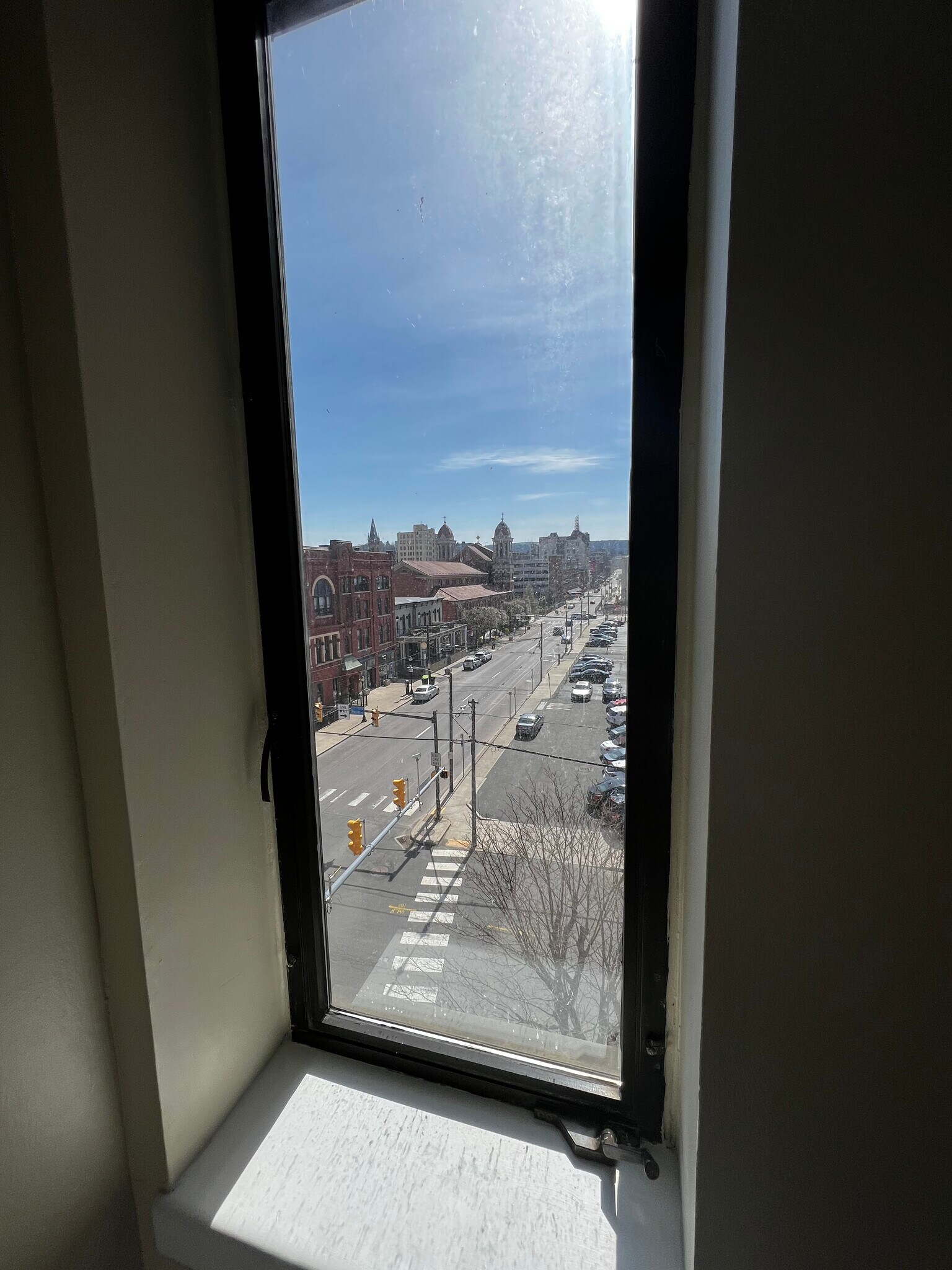 Outside - 220 Linden St