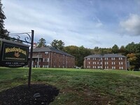 Building Photo - 426 Great Rd