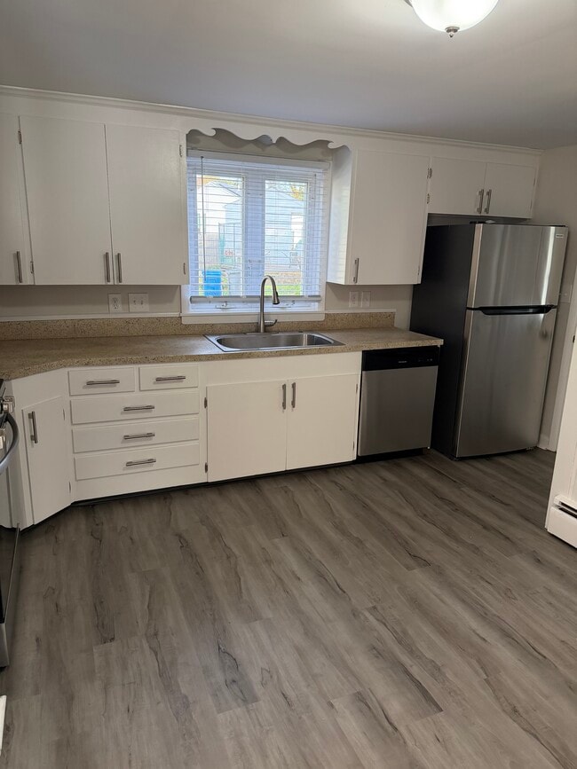 Building Photo - 143 Scenic Dr