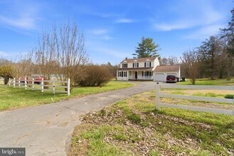 Building Photo - 20040 Bobwhite Ln