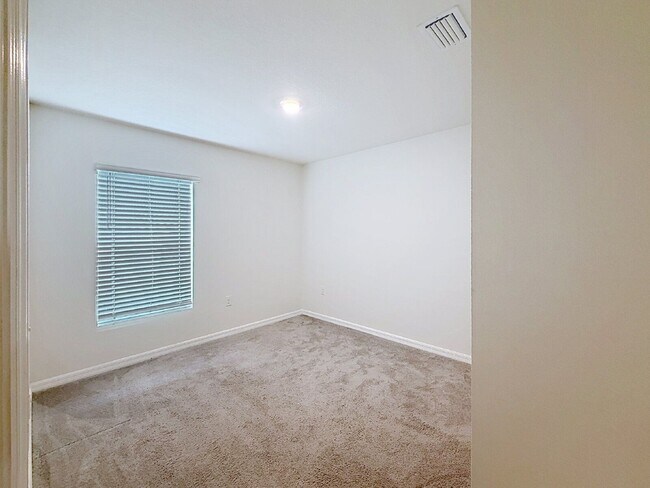 Building Photo - 3210 Suncoast Plains Dr