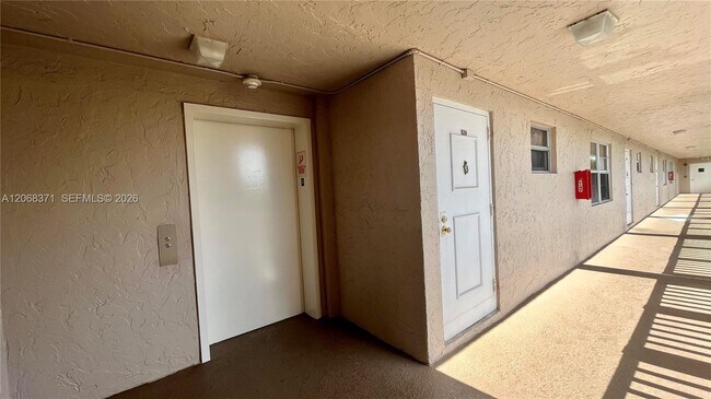 Building Photo - 1200 NW 87th Ave