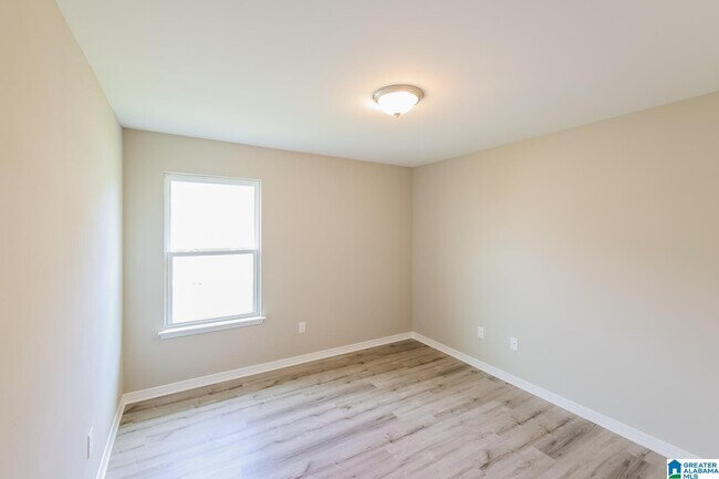 Building Photo - 1183 Hayward Lp
