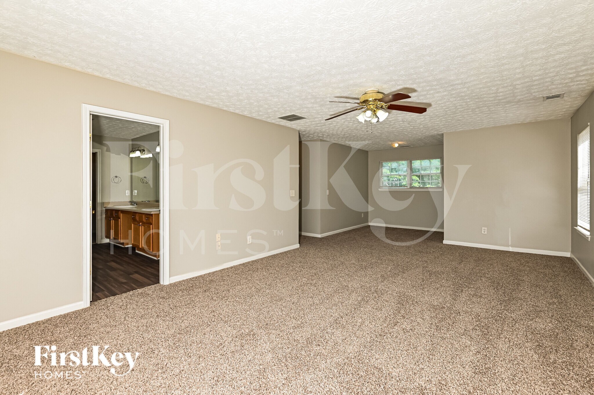 Building Photo - 3602 Coveside Ct