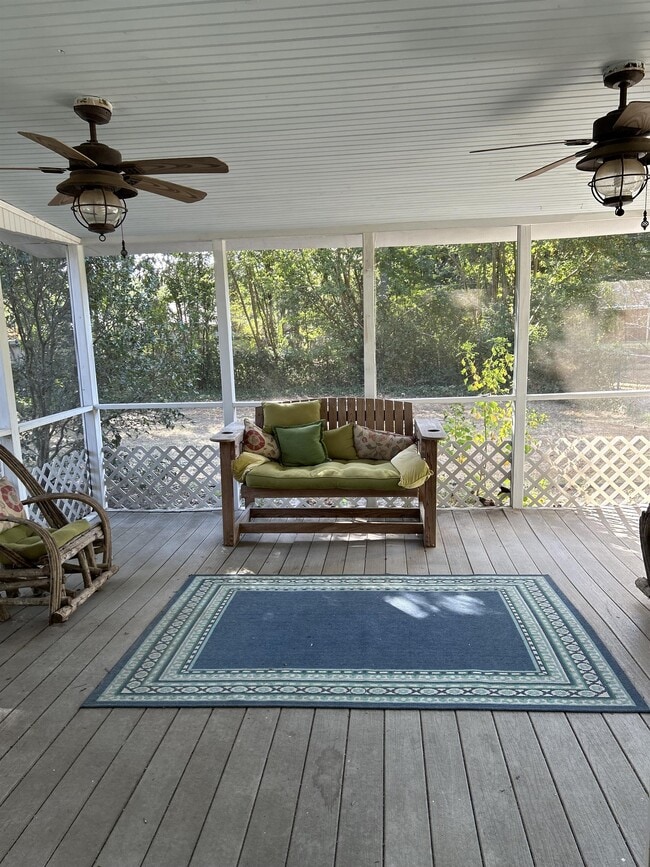 Building Photo - 141 Turtledove Dr