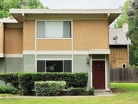 Building Photo - Step into a beautifully refreshed 3-bedroom, 1.5-bath condo that blends comfort, style, and unbea...