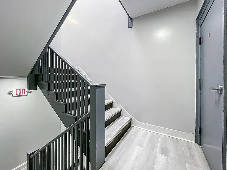 Building Photo - 5800 N 16th St