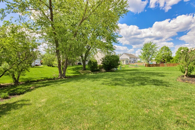 Building Photo - 1229 Thorndale Ln