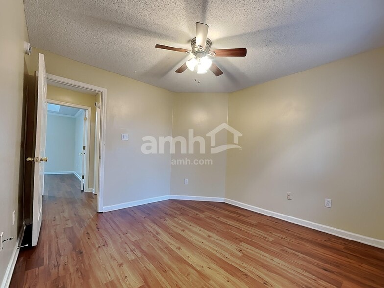 Building Photo - 5717 Antler Trail