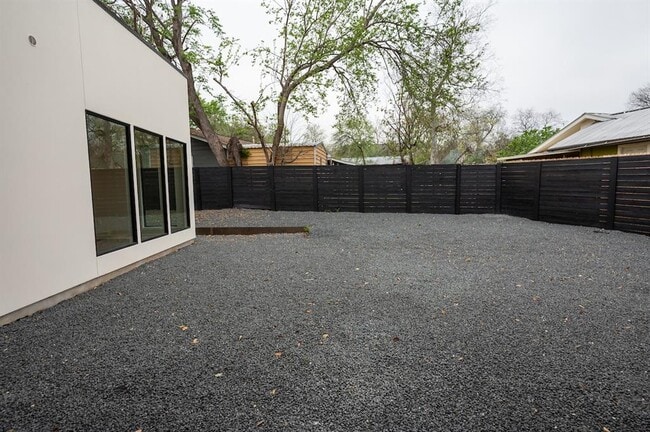 Building Photo - 4906 Aberdeen Cir