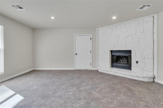 Building Photo - 12508 Abbotts Way