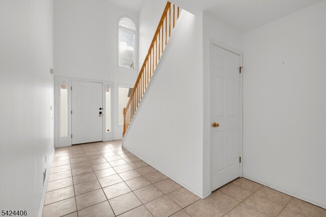 Building Photo - 48 Edgefield Dr