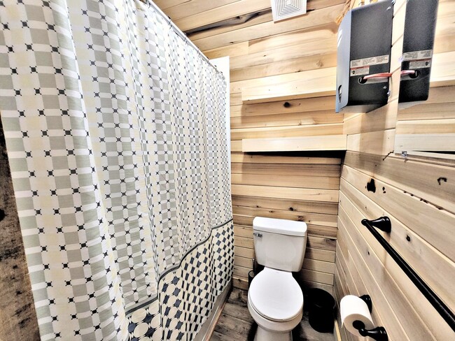 Building Photo - Tiny house for rent Hartselle